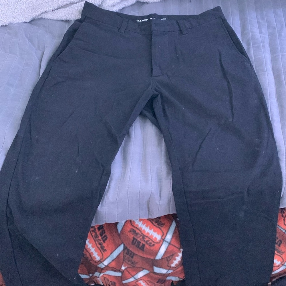Old navy black pants 30/32